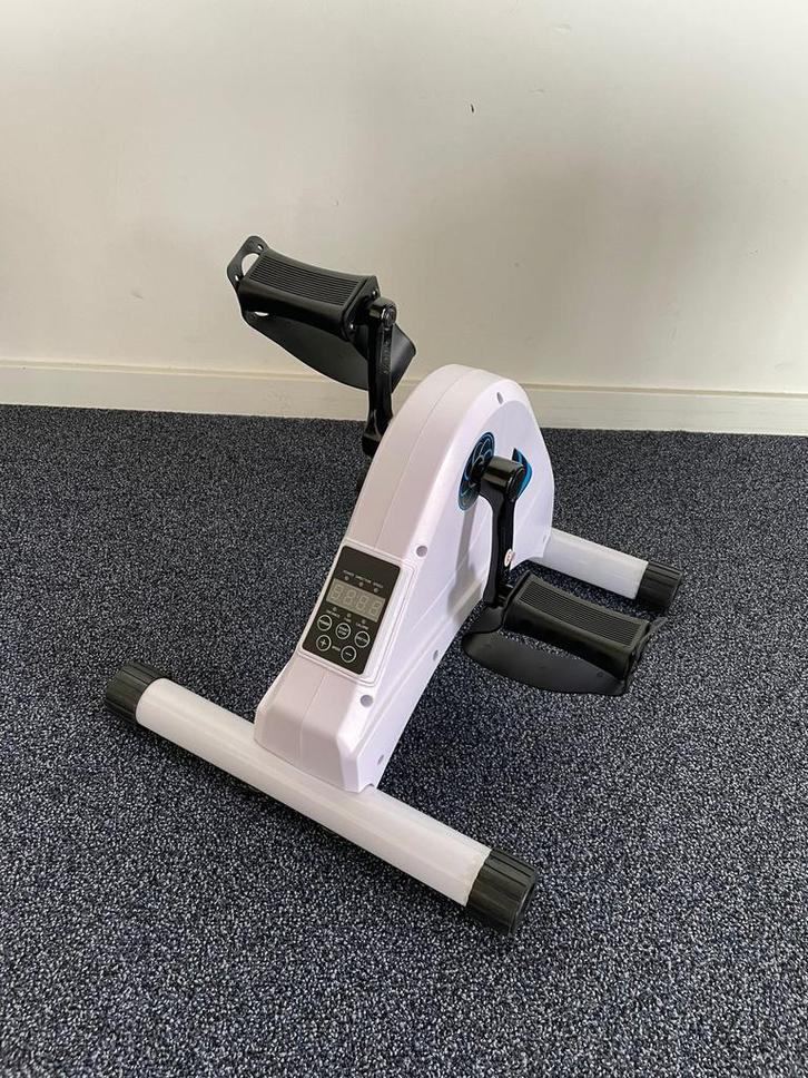 Zorgoutlet Alkmaar - Elektr. aangedreven stoelfiets nieuw!, Sport en Fitness, Fitnessapparatuur, Armen, Benen, Nieuw, Kunststof