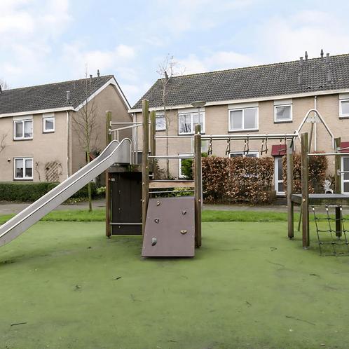 Eengezinswoning met tuin en drie slaapkamers, Huizen en Kamers, Kamers te huur, 50 m² of meer, Overige regio's