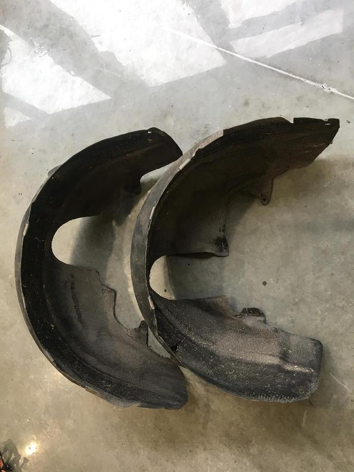 Mercedes W221 S400 wielkuip cover spatscherm achterzijde set, Auto-onderdelen, Carrosserie en Plaatwerk, Gebruikt, Mercedes-Benz