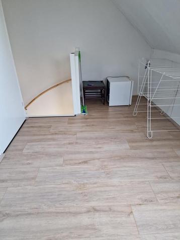 Eengezinswoning, tussenwoning in met 8 kamer(s) beschikbaar voor biedingen