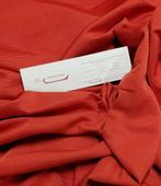 CANETTÉ color corallo – texture luminosa e stile firmato