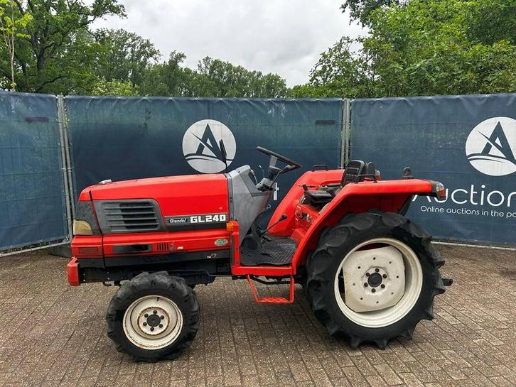 Veiling: Minitractor Kubota GL240 Diesel 24pk, Zakelijke goederen, Agrarisch | Tractoren, Gebruikt, Overige merken, tot 2500, tot 80 Pk
