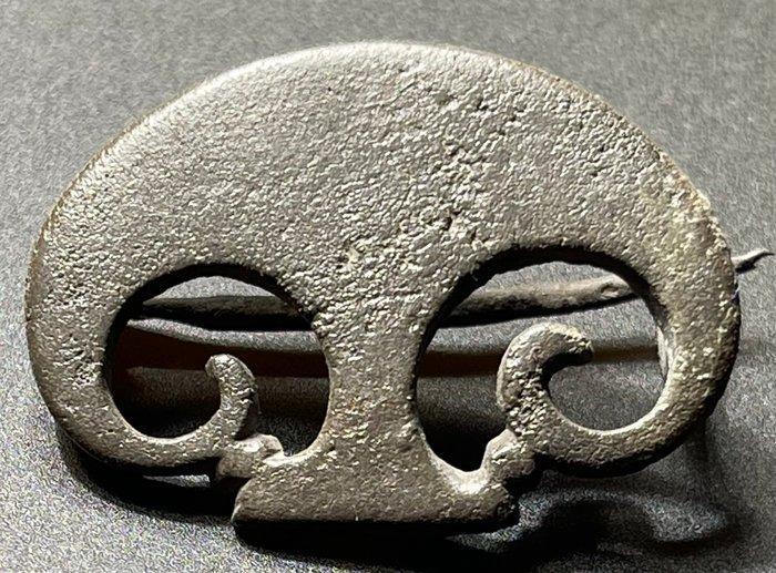 Oud-Romeins Brons Elegante Pelta-vormige broche, Antiek en Kunst, Antiek | Overige Antiek