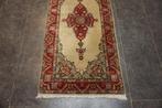 Tabriz - Tapijt - 250 cm - 72 cm, Huis en Inrichting, Nieuw