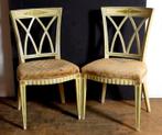twee chabby-chique stoelen (2) - hout en zijde - Eind 18e