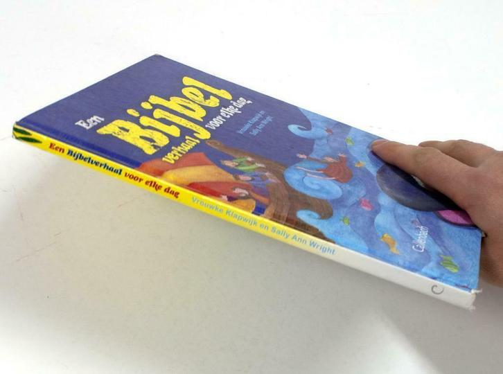 Boek Een Bijbel Verhaal Voor Elke Dag Callenbach AE454, Boeken, Kinderboeken | Jeugd | 10 tot 12 jaar, Gelezen, Verzenden