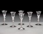 Drinkset (6) - 2 knoppen opaak twist wijnglazen 1760-1770 -