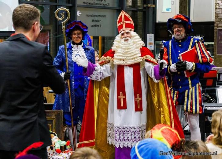 Sinterklaas team voor op school, Diversen, Sinterklaas, Nieuw, Ophalen of Verzenden