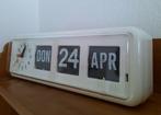 Full calendar - Twemco - Mid-century modern Plastic -