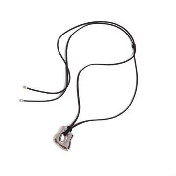 Stoere ketting van roestvrij staal met een fantasie ZILVER beschikbaar voor biedingen