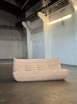 Ligne Roset Togo Beige Boucle | 3-Zits (SHOWMODEL) beschikbaar voor biedingen