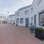 Hoekwoning met Wasmachineaansluiting en Parkeerplaats