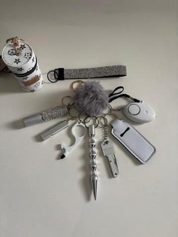 Icy White zelfverdedigingssleutelhanger 10-delig beschikbaar voor biedingen