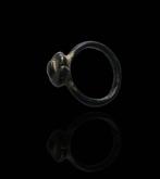 Oud-Romeins, Keizerrijk Brons Vulva- ring gedragen door