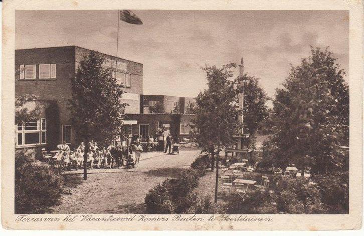 SOESTDUINEN - Terras van het Vacantieoord Zomers Buiten t..., Verzamelen, Ansichtkaarten | Nederland, Verzenden