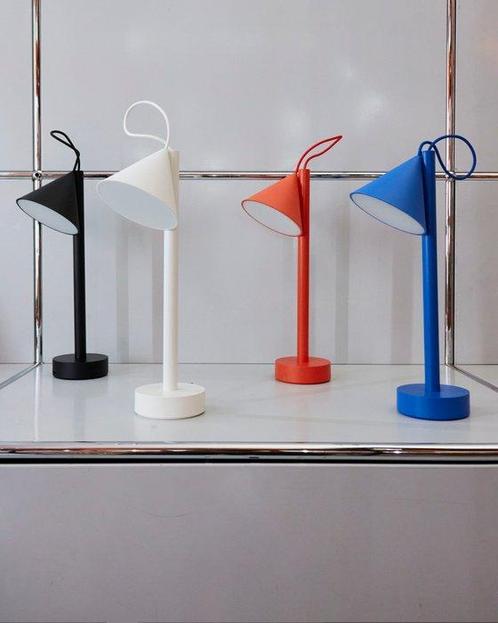 MEDUM - Tafellamp - Tsumiki - Hars, Metaal - Kies jouw kleur, Antiek en Kunst, Antiek | Meubels | Stoelen en Banken
