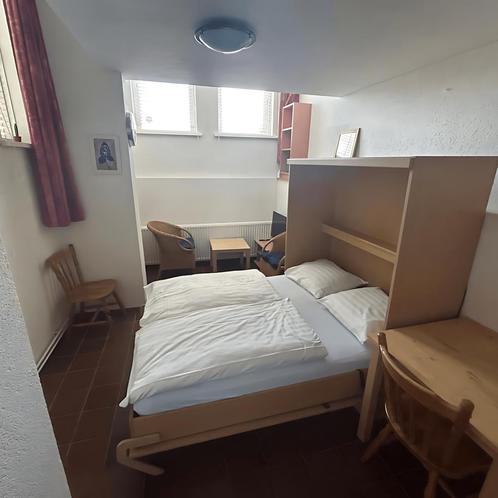 Studio van 22m² in Egmond aan Zee, nabij strand gevonden in, Huizen en Kamers, Kamers te huur, 20 tot 35 m², Overige regio's