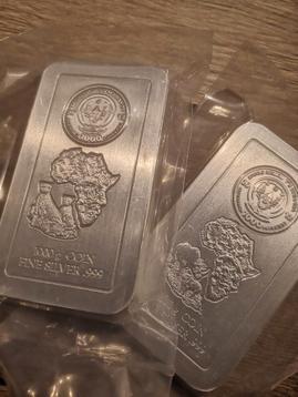 1 kg Rwanda Rhino 2012 muntbaar (zilver)