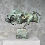 sculptuur, NO RESERVE PRICE - Bronze Sculpture of a Striking, Antiek en Kunst, Kunst | Designobjecten