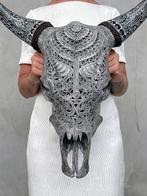 Geen reserveprijs - Grijze koeensk skull met Boheemse, Antiek en Kunst