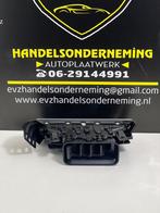 Renault Clio luchtrooster dashboard bj.2021 art.687608207R, Auto-onderdelen, Gebruikt, Renault