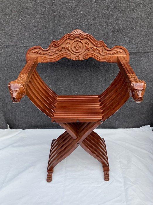 Stoel - Notenhout - Savonarola/Dante/Dagobert, Antiek en Kunst, Curiosa en Brocante