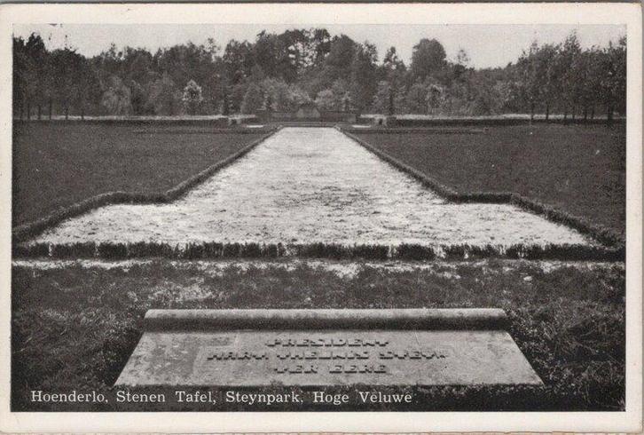 HOENDERLO - Stenen tafel, Steynpark. Hoge Veluwe, Verzamelen, Ansichtkaarten | Nederland, Verzenden