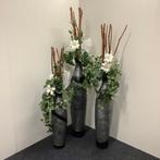 Complete sets van 3 vazen met kunstplant in een stenen vaas, Gebruikt, Ophalen of Verzenden, Bureau