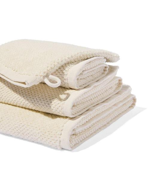 HEMA Handdoek 2e kans recycled katoen ecru, Huis en Inrichting, Badkamer | Badtextiel en Accessoires, Nieuw, Verzenden