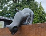 sculptuur, Sculptuur van een zwarte kat wie over de rand, Antiek en Kunst, Kunst | Designobjecten