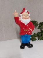 Beeld, naughty normal gnome with middle finger - 30 cm -