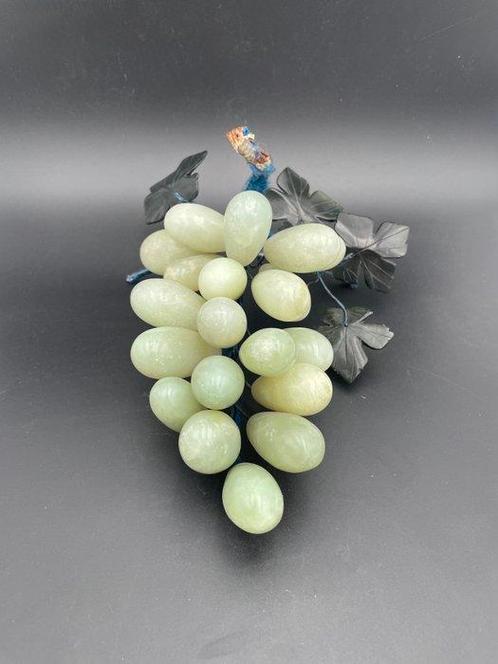 sculptuur, Magnifique grappe de raisin vintage en Jade - 21, Antiek en Kunst, Curiosa en Brocante
