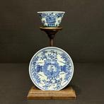 Kop en schotel - Porselein - Yongzheng kop en schotel