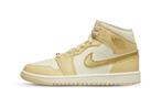 Air Jordan 1 Mid SE Pale Vanilla (W), Kleding | Dames, Nieuw