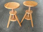 Kruk - Hout - Omdat draaibare stoelen