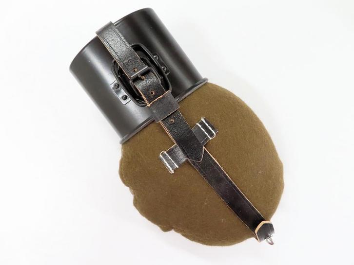 Replica Duitse veldfles ww2 Feldflasche M31, Verzamelen, Militaria | Tweede Wereldoorlog, Landmacht, Duitsland, Overige typen