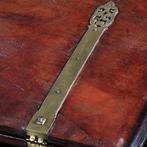 Laat 18e eeuwse Koloniale laptop of lessenaar met messing, Ophalen of Verzenden