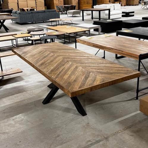 Tafel Fishbone 250x100cm, Huis en Inrichting, Tafels | Eettafels, Ophalen of Verzenden
