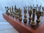 Schaakspel - Vintage Griekse troepen set gemaakt van brons, Antiek en Kunst