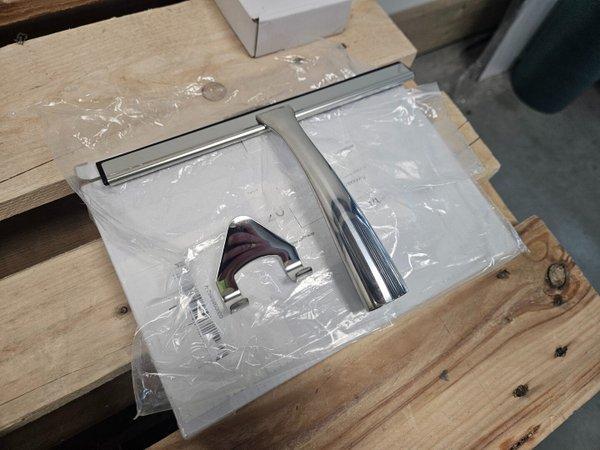 Badkamer trekker chroom met zelfklevende ophanghaak, Doe-het-zelf en Verbouw, Sanitair, Bad, Nieuw, Chroom, Ophalen of Verzenden