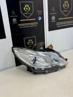 Peugeot 2008 1.2i bj.2014 koplamp links art.9677810280, Gebruikt, Peugeot