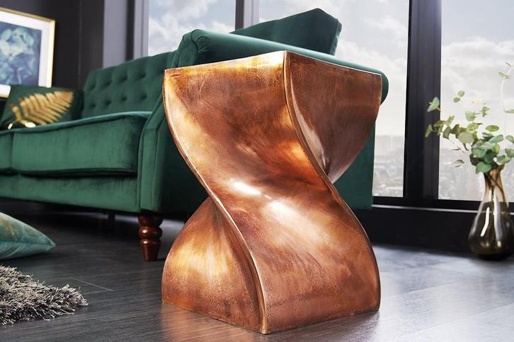 Sculpturale bijzettafel TWIST 30cm handgemaakt nachtkastje, Huis en Inrichting, Banken | Voetenbanken en Poefen, Ophalen of Verzenden