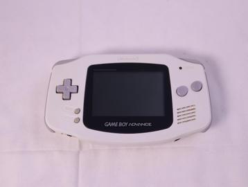 Game Boy Advance - Console - White (Refurbished) beschikbaar voor biedingen