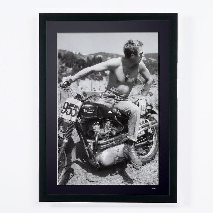 Steve McQueen’s desert & 1961 Triumph TR6 - The Great, Verzamelen, Film en Tv