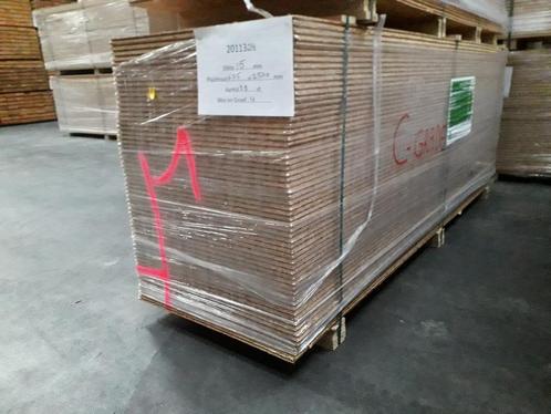 OSB platen met schoonheidsfoutje. 15mm € 3.00 per M² excl., Doe-het-zelf en Verbouw, Platen en Panelen, Minder dan 20 mm, Nieuw