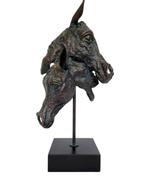 Beeldje - Knuffelende paarden - IJzer, Marmer