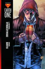 Superman Earth One Volume One - Goed, Boeken, Strips | Comics, Zo goed als nieuw, Verzenden