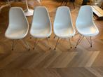 Vitra - Charles & Ray Eames - Stoel (4) - DSR - Plastic,