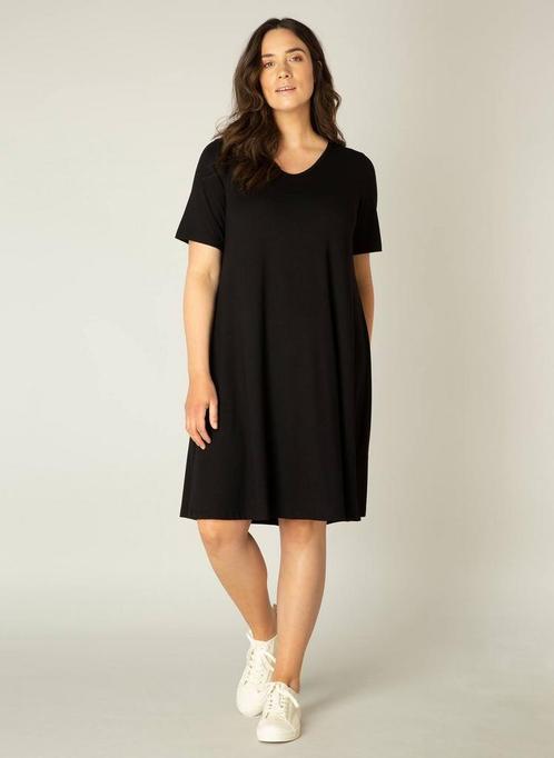 Base Level Curvy jurk Abernathy Maat:, Kleding | Dames, Jurken, Overige kleuren, Nieuw, Verzenden