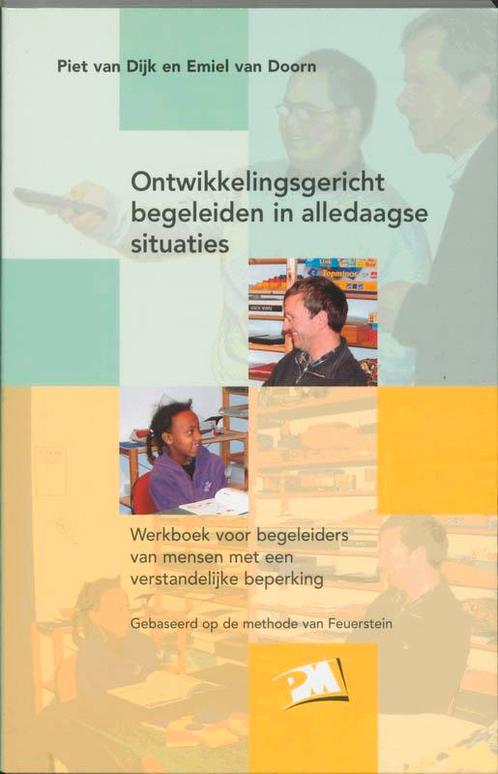 Ontwikkelingsgericht begeleiden in alledaagse situaties /, Boeken, Studieboeken en Cursussen, Gelezen, Verzenden